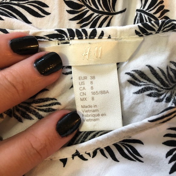 H&M Leaf-print Dress - Picture 4 of 5